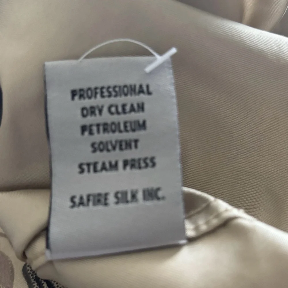 Stacy Adams Beige Floral Short Sleeve Button-Down Hawaiian Shirt - Picture 10 of 10